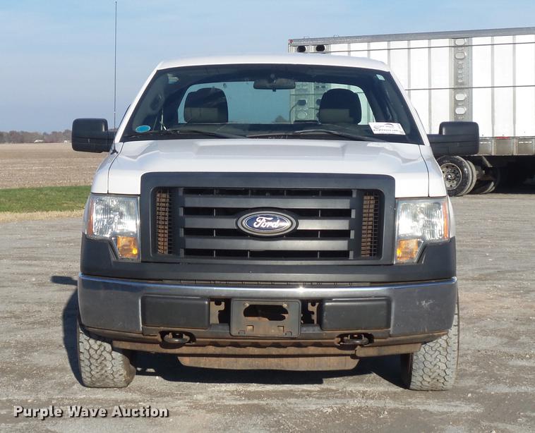image for item DB6325 2010 Ford F150 XL SuperCab pickup truck