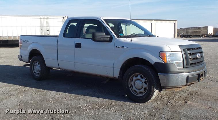 image for item DB6325 2010 Ford F150 XL SuperCab pickup truck