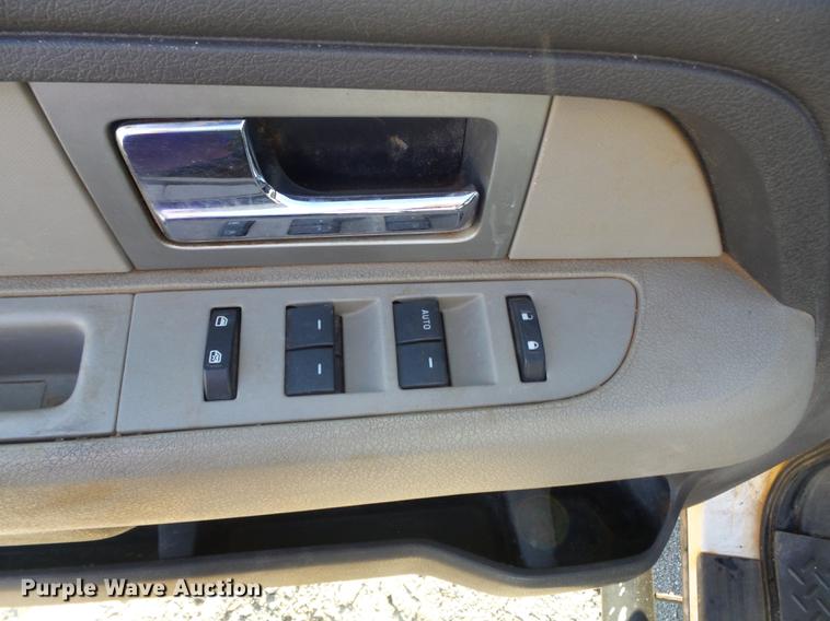 image for item DB6325 2010 Ford F150 XL SuperCab pickup truck