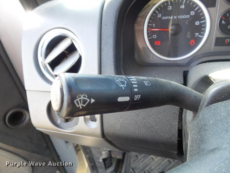 image for item DB6327 2006 Ford F150 FX4 SuperCab pickup truck