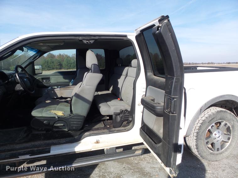 image for item DB6327 2006 Ford F150 FX4 SuperCab pickup truck