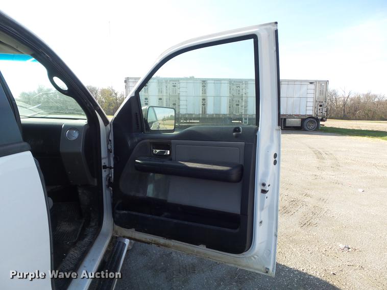 image for item DB6327 2006 Ford F150 FX4 SuperCab pickup truck