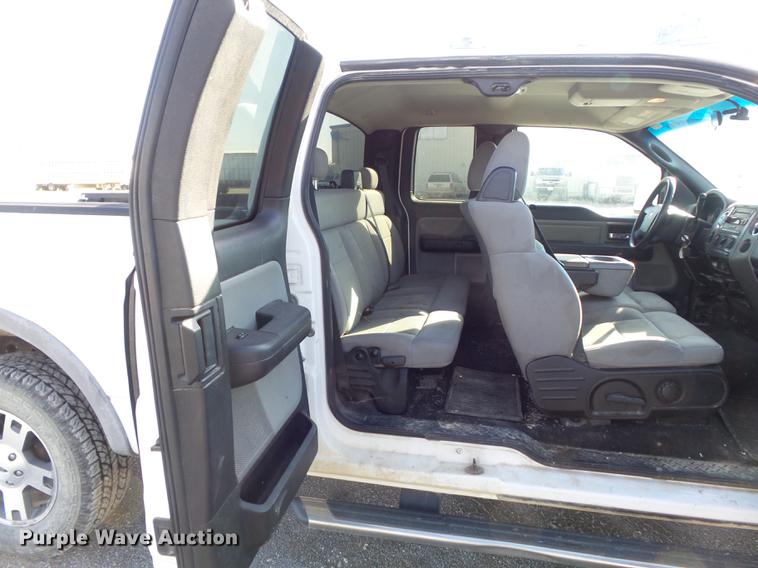 image for item DB6327 2006 Ford F150 FX4 SuperCab pickup truck