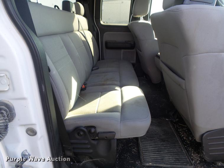 image for item DB6327 2006 Ford F150 FX4 SuperCab pickup truck