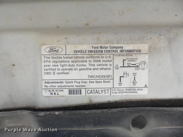 image for item DB6327 2006 Ford F150 FX4 SuperCab pickup truck