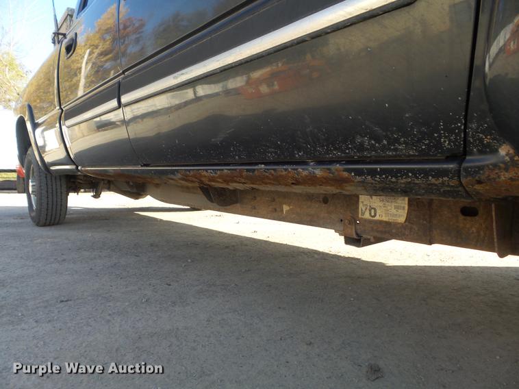 image for item DB6329 2003 Chevrolet Silverado 2500HD Crew Cab pickup truck