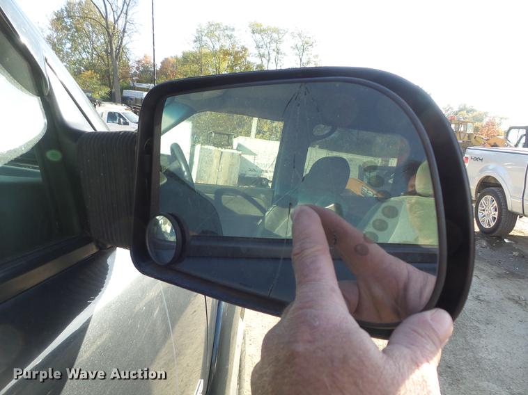 image for item DB6329 2003 Chevrolet Silverado 2500HD Crew Cab pickup truck