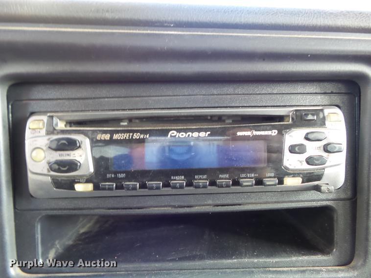 image for item DB6329 2003 Chevrolet Silverado 2500HD Crew Cab pickup truck