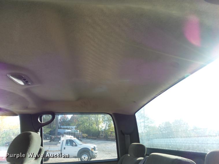 image for item DB6329 2003 Chevrolet Silverado 2500HD Crew Cab pickup truck