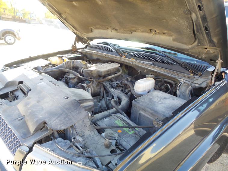 image for item DB6329 2003 Chevrolet Silverado 2500HD Crew Cab pickup truck