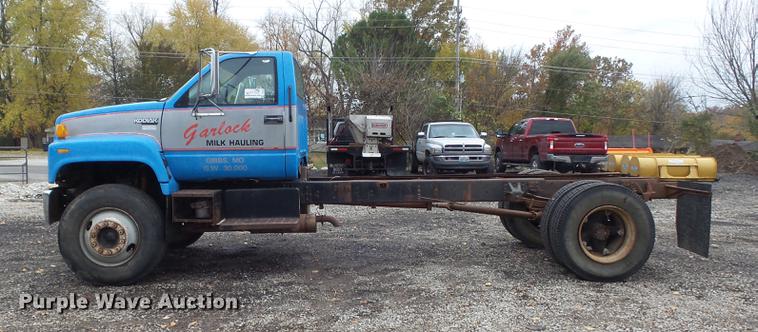 image for item DB6338 1993 Chevrolet Kodiak truck cab and chassis