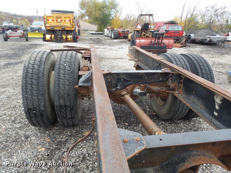 image for item DB6338 1993 Chevrolet Kodiak truck cab and chassis