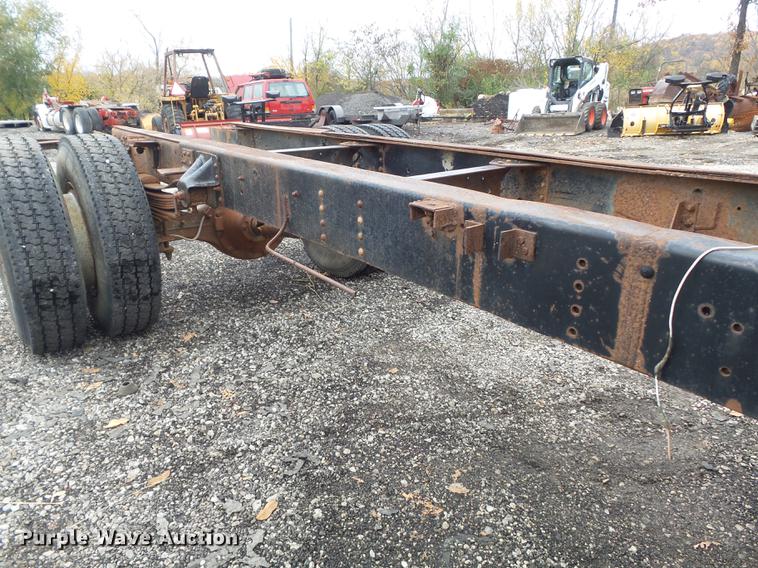 image for item DB6338 1993 Chevrolet Kodiak truck cab and chassis