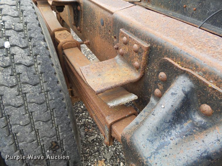 image for item DB6338 1993 Chevrolet Kodiak truck cab and chassis