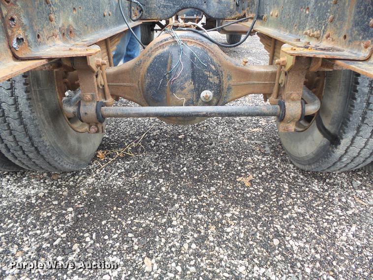 image for item DB6338 1993 Chevrolet Kodiak truck cab and chassis