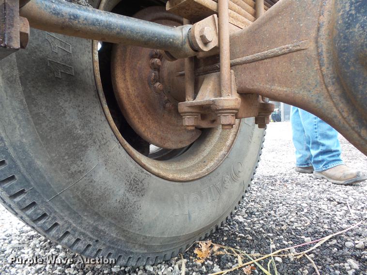 image for item DB6338 1993 Chevrolet Kodiak truck cab and chassis