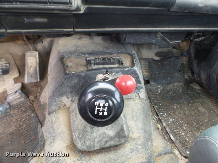 image for item DB6338 1993 Chevrolet Kodiak truck cab and chassis