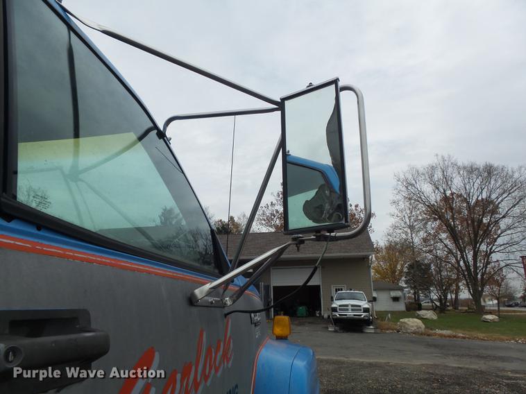 image for item DB6338 1993 Chevrolet Kodiak truck cab and chassis