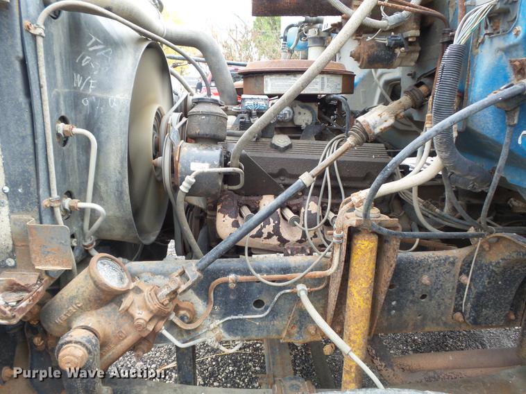 image for item DB6338 1993 Chevrolet Kodiak truck cab and chassis