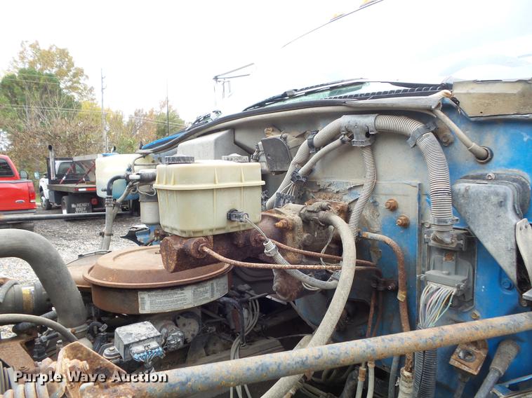 image for item DB6338 1993 Chevrolet Kodiak truck cab and chassis