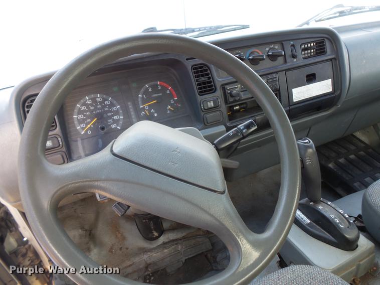 image for item DB8008 2001 Mitsubishi Fuso FE box truck