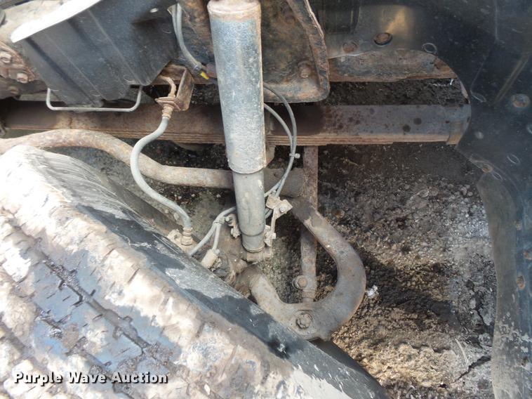 image for item DB8008 2001 Mitsubishi Fuso FE box truck