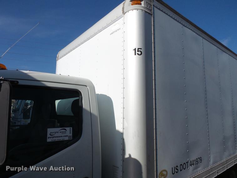 image for item DB8008 2001 Mitsubishi Fuso FE box truck