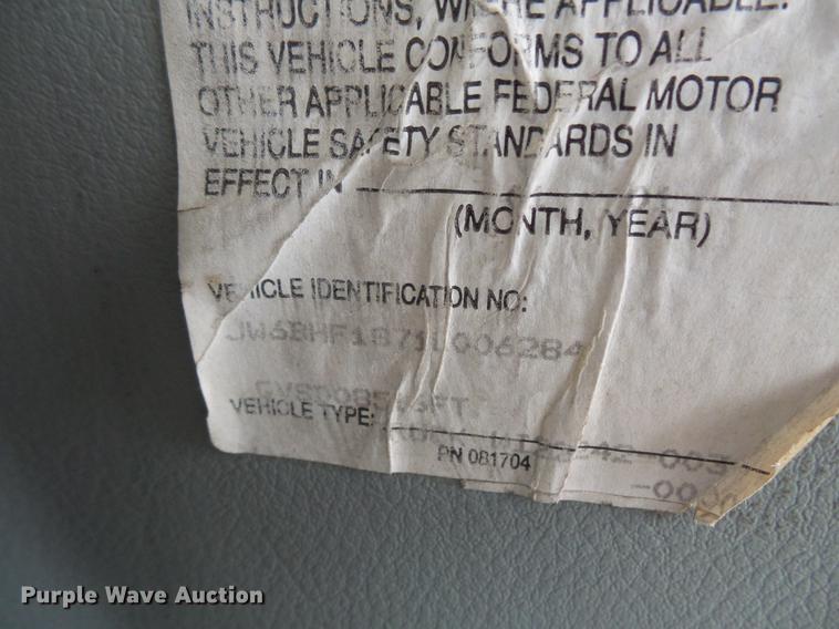 image for item DB8008 2001 Mitsubishi Fuso FE box truck