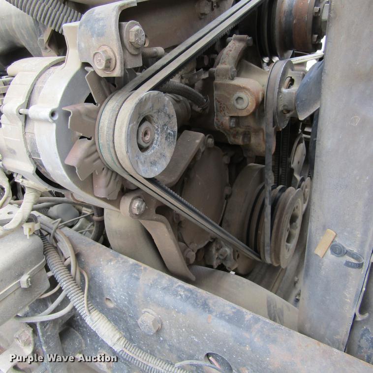 image for item DC0001 1990 Ford F700 tank truck