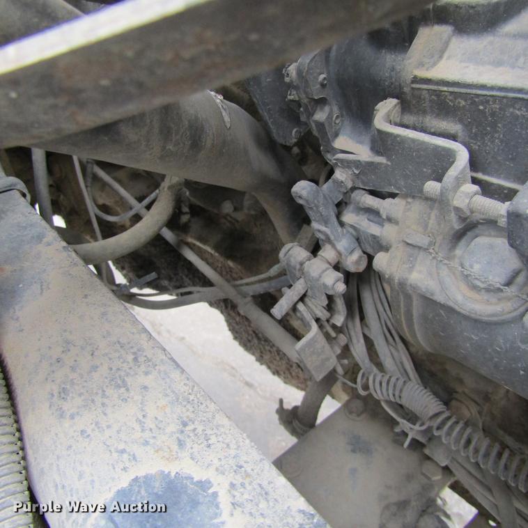 image for item DC0001 1990 Ford F700 tank truck