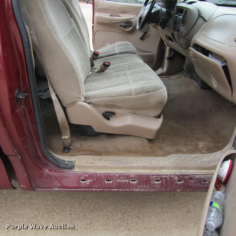 image for item DC0003 1998 Ford F150 pickup truck