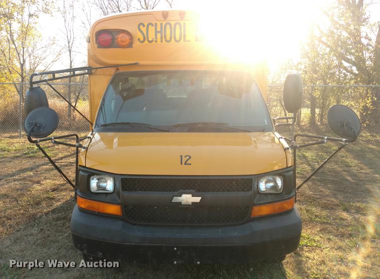 image for item DC0767 2004 Chevrolet Express G3500 Blue Bird school bus