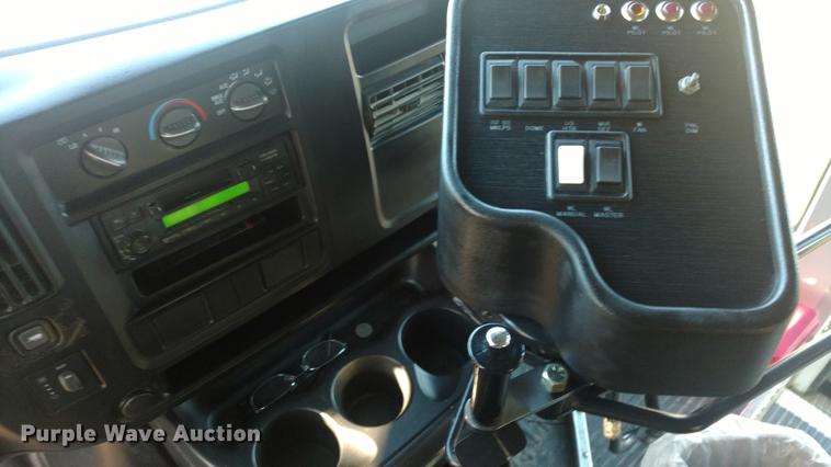 image for item DC0767 2004 Chevrolet Express G3500 Blue Bird school bus