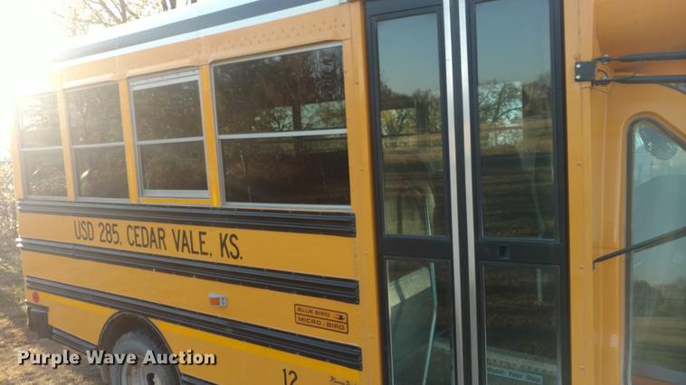 image for item DC0767 2004 Chevrolet Express G3500 Blue Bird school bus