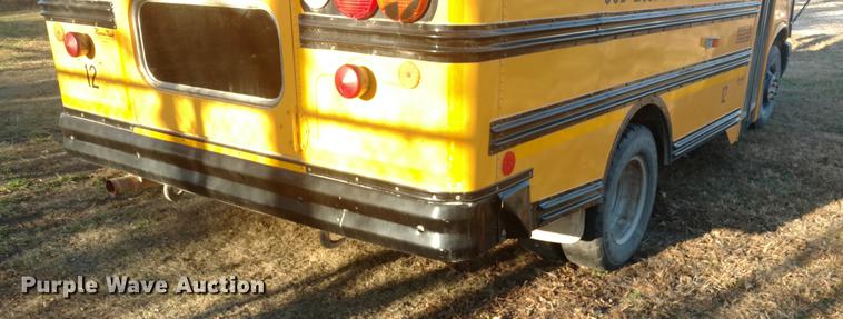 image for item DC0767 2004 Chevrolet Express G3500 Blue Bird school bus