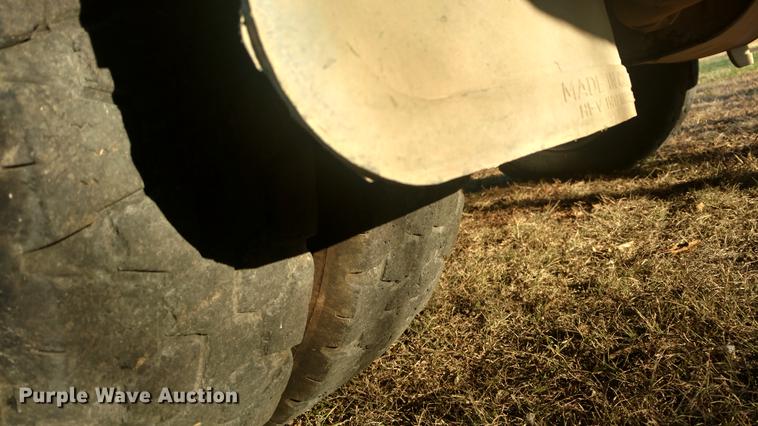 image for item DC0767 2004 Chevrolet Express G3500 Blue Bird school bus