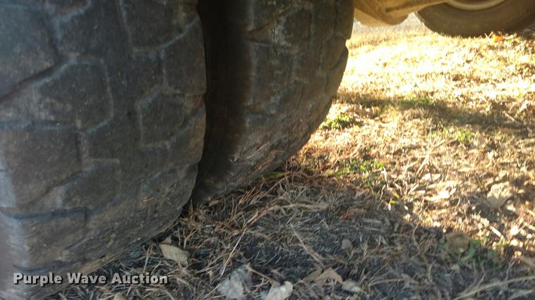 image for item DC0767 2004 Chevrolet Express G3500 Blue Bird school bus