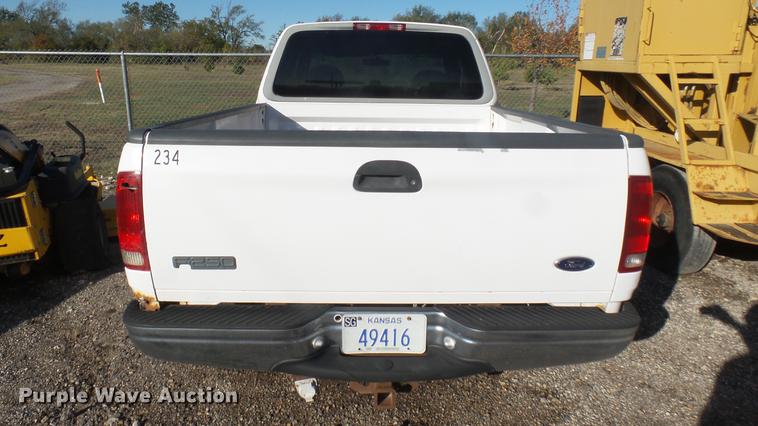 image for item DC1820 1998 Ford F250 SuperCab pickup truck