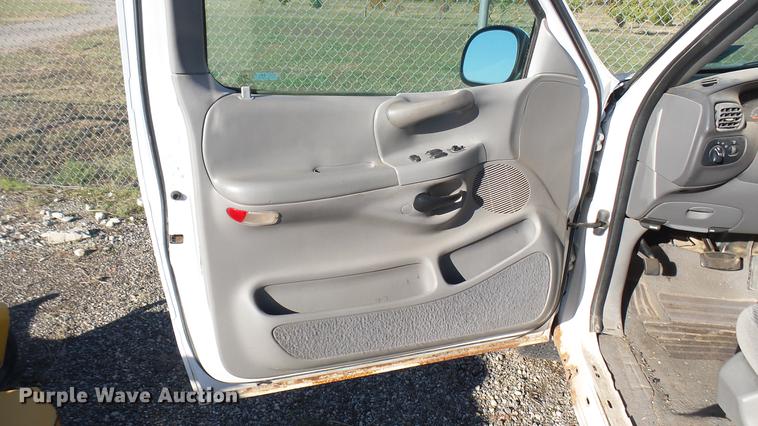 image for item DC1820 1998 Ford F250 SuperCab pickup truck