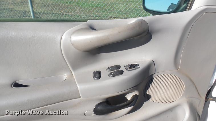 image for item DC1820 1998 Ford F250 SuperCab pickup truck