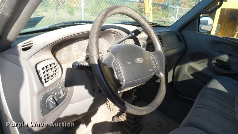 image for item DC1820 1998 Ford F250 SuperCab pickup truck
