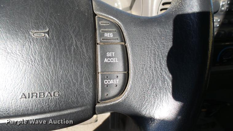 image for item DC1820 1998 Ford F250 SuperCab pickup truck