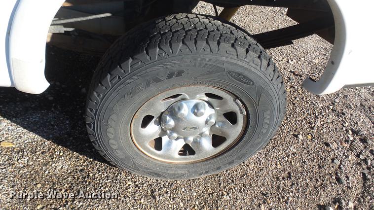 image for item DC1820 1998 Ford F250 SuperCab pickup truck