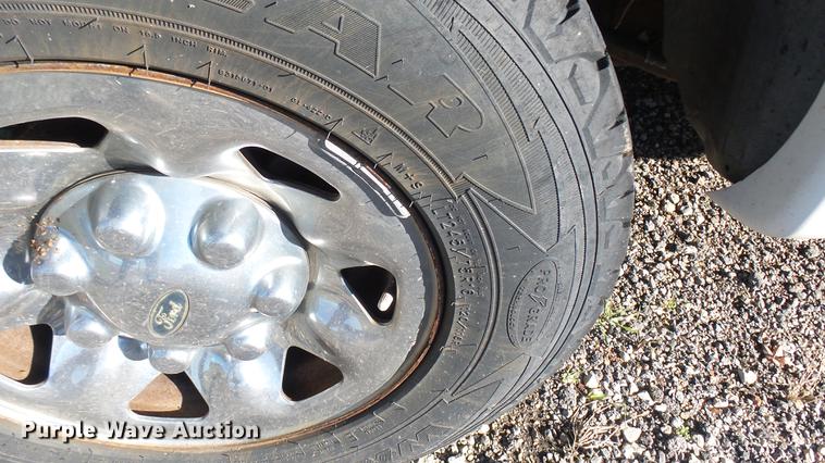 image for item DC1820 1998 Ford F250 SuperCab pickup truck