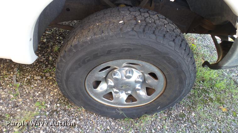 image for item DC1820 1998 Ford F250 SuperCab pickup truck