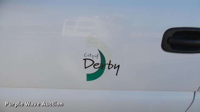 image for item DC1821 2003 GMC Sierra 1500 pickup truck