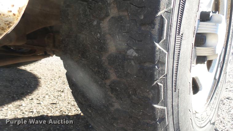 image for item DC1821 2003 GMC Sierra 1500 pickup truck