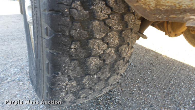 image for item DC1821 2003 GMC Sierra 1500 pickup truck