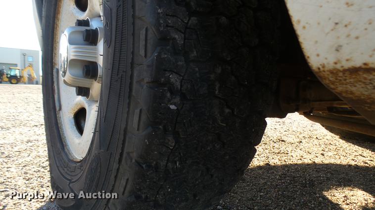 image for item DC1821 2003 GMC Sierra 1500 pickup truck