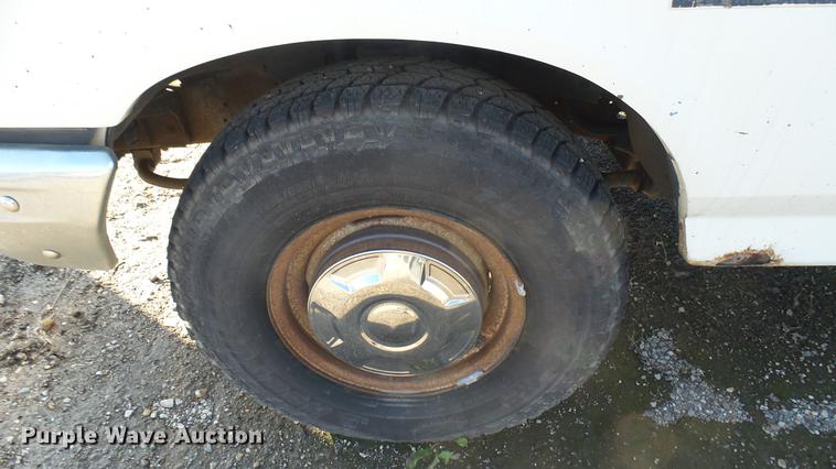 image for item DC1822 1991 Ford F250 pickup truck